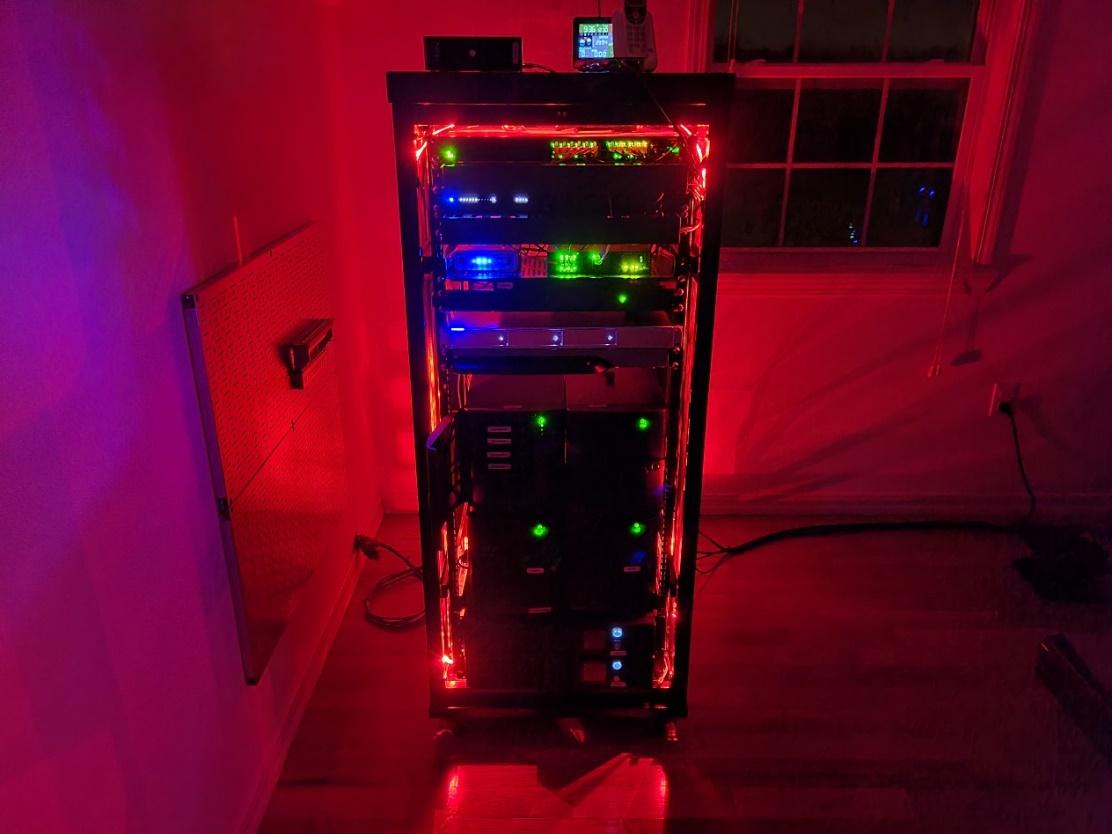 Rack servers for VMware homelab project